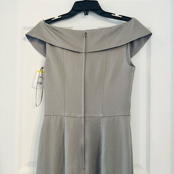 LA FEMME
Ruched Long Jersey Dress - Picture 3 of 8